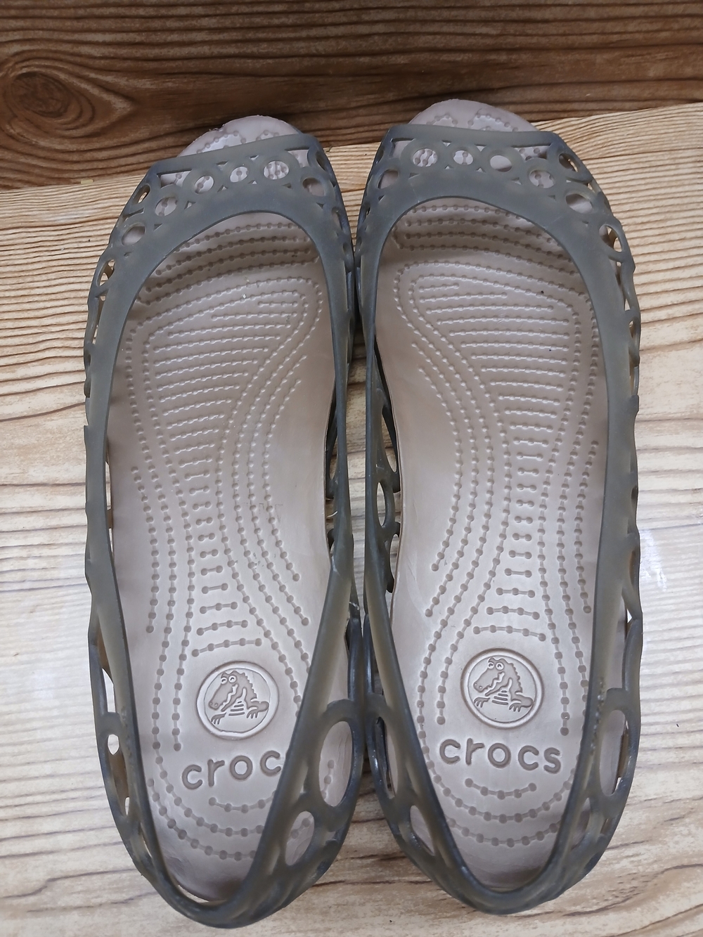 CROCS Women's Olive Green Slip-On Ballet Flats